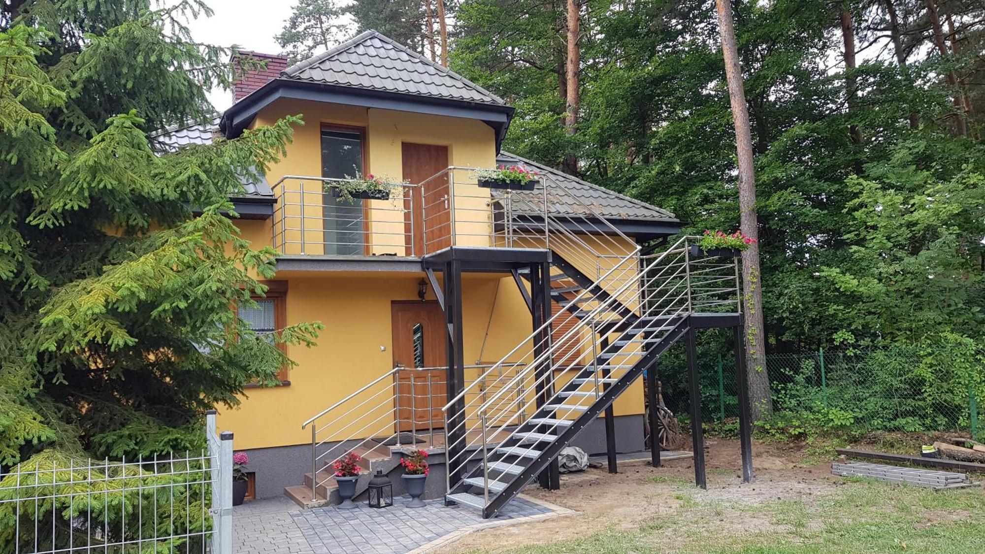 KrasnobródApartament Sosnowaアパートメント エクステリア 写真